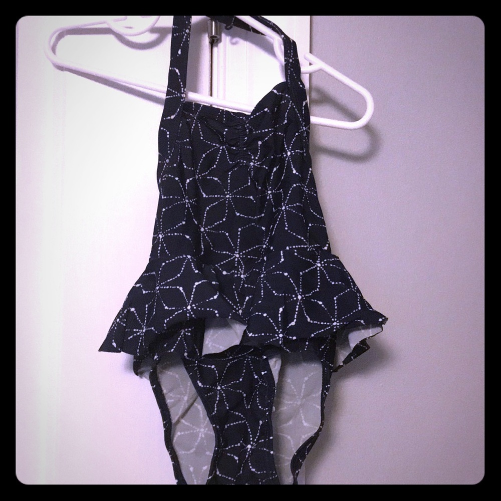 Two bathings suit a one piece and a 2 piece